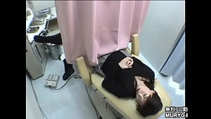 ～羞恥の内診台診察　26歳の主婦ユウコさん　～　婦人科診察のすべてFile02-C
